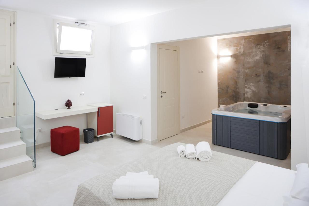 B&B Le Due Corti Матино Экстерьер фото